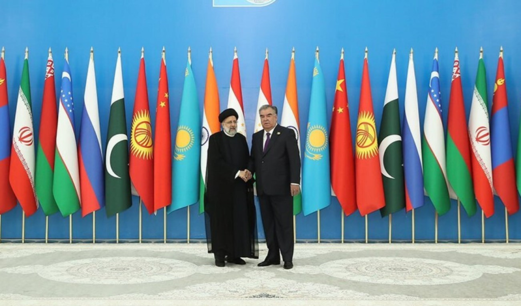 إيران في منظمة شنغهاي ... إطار فضفاض لا يرقى للتحالف